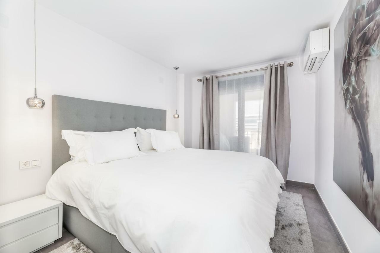 By Riva - Luxurious, Exclusive 2 Bedroom Apt Inside Puerto Banus Марбелья Экстерьер фото